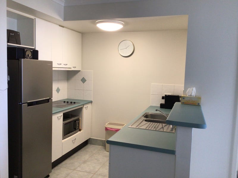 Broadbeach High floor Ocean Views 23