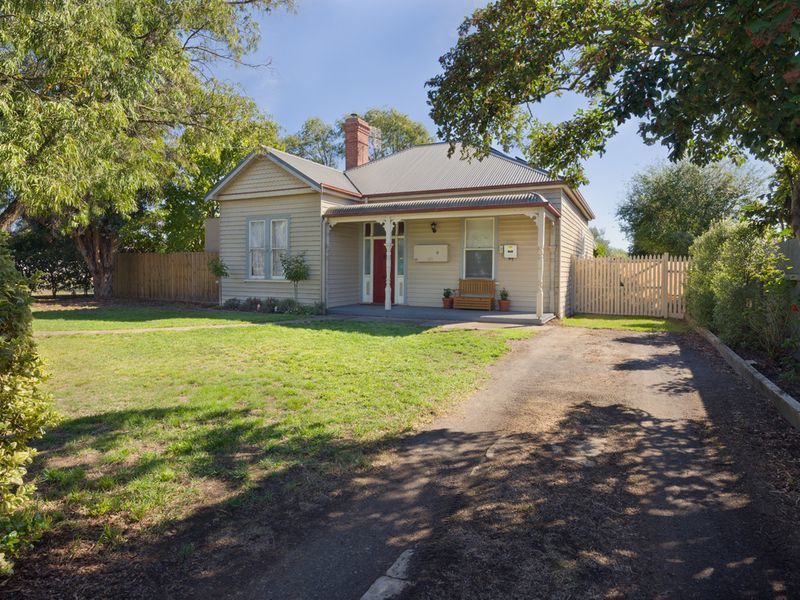 Beautiful 3 bedroom Home