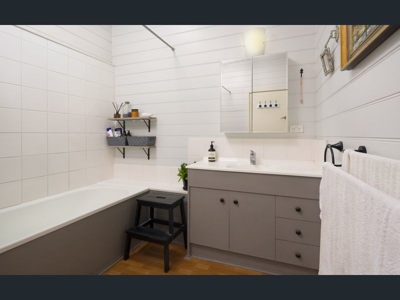 Beautiful 3 bedroom Home 5