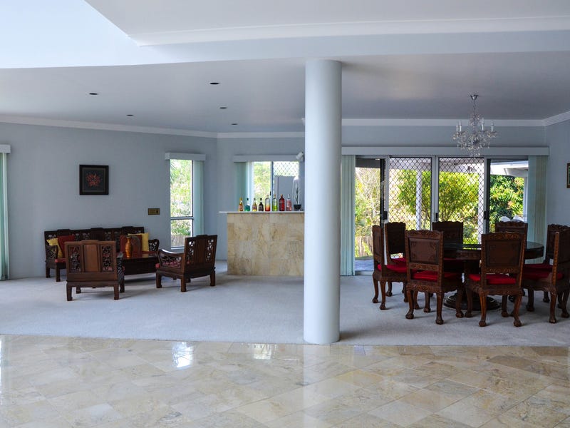9 rooms 5.5 ensuites 3 7