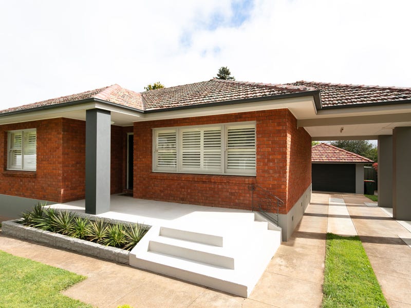 Quality double brick home in 3