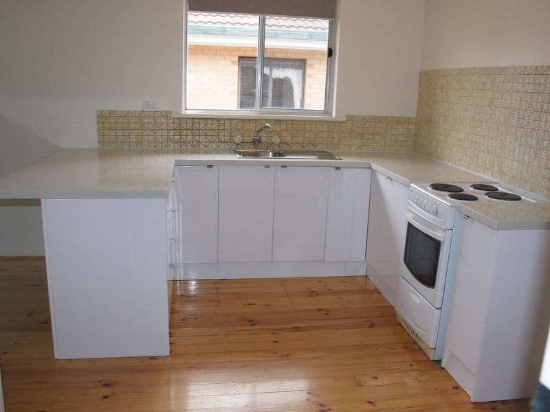 SOLID AFFORDABLE HOME 5
