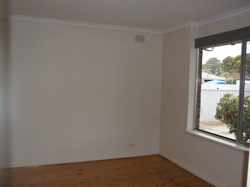 SOLID AFFORDABLE HOME 7
