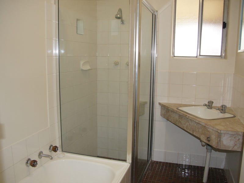 SOLID AFFORDABLE HOME 9