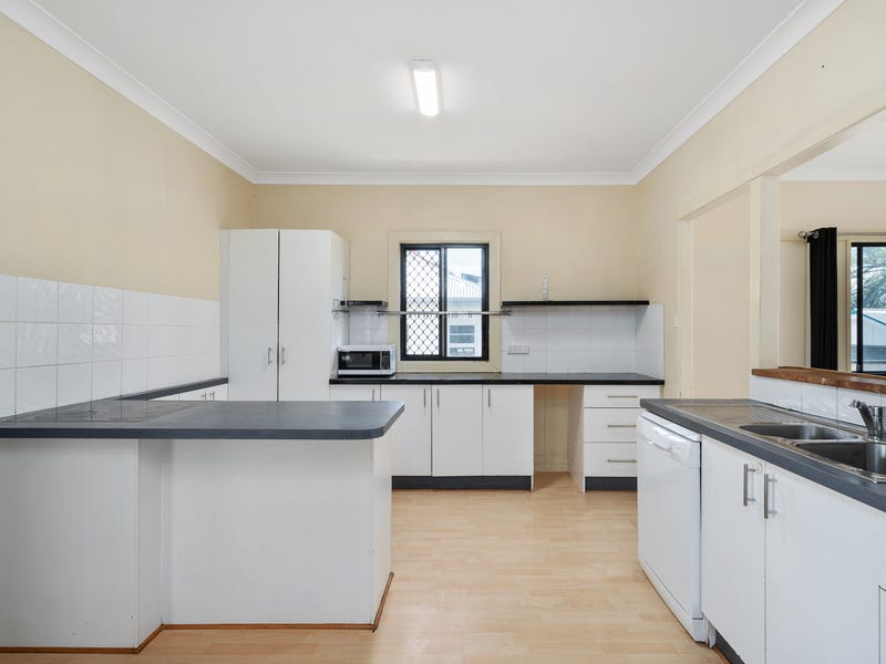 Spacious Family Home in Prime 6