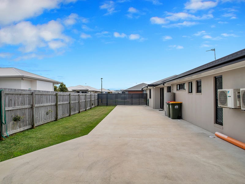 Executive home with massive shed! 21