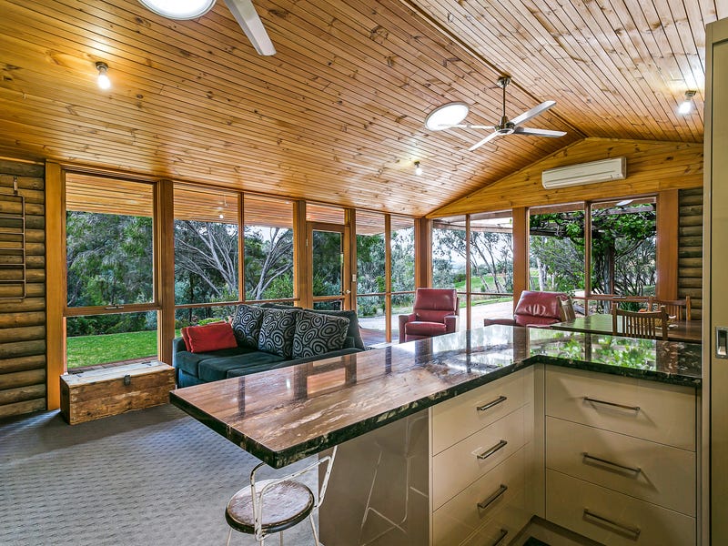 Quiet, Private Bush Lifestyle 9