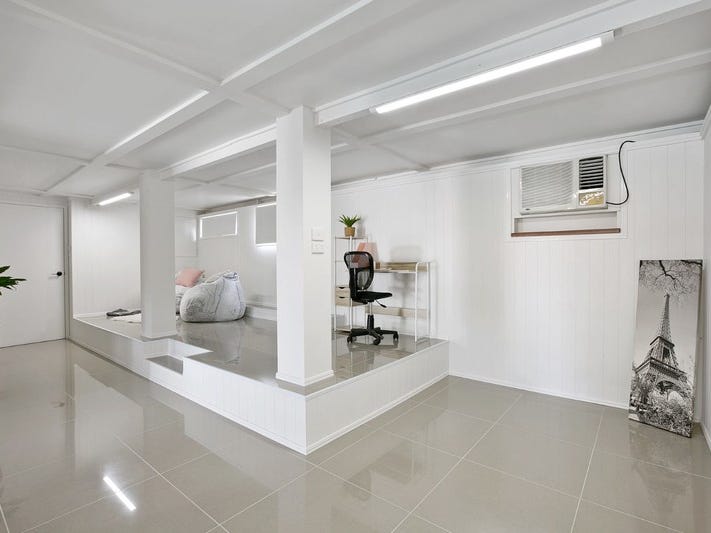 Completely Renovated Queenslander in Gympie 11