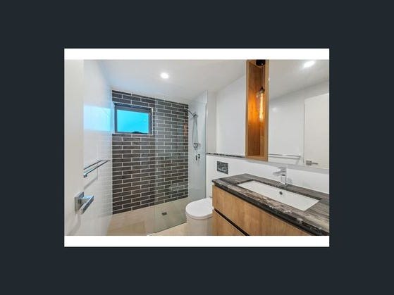 Luxurious Two Bedroom Apartment 6