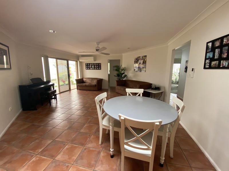 SOLD – Offers over $710k 4