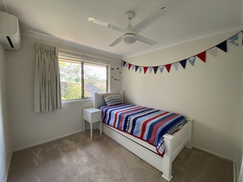 SOLD – Offers over $710k 9