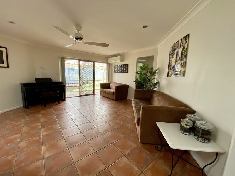 SOLD – Offers over $710k 13