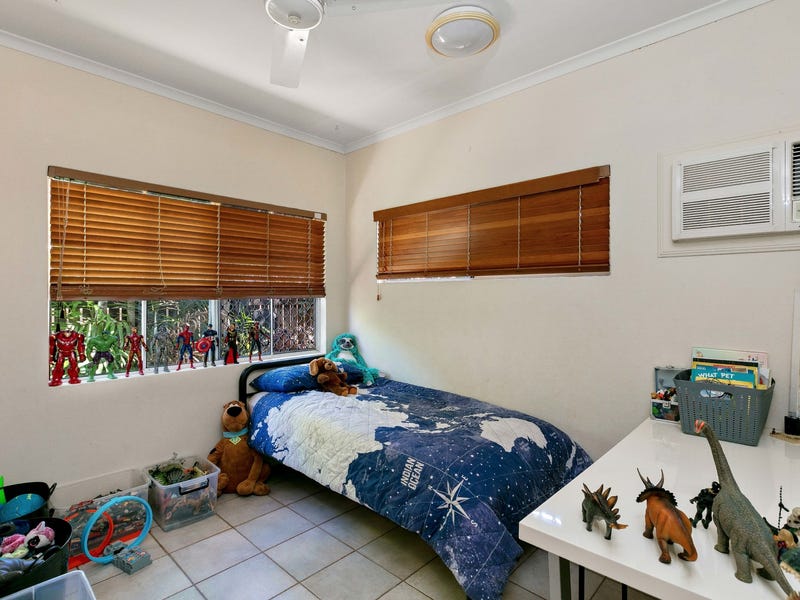 Smithfield beauty close to uni, 6