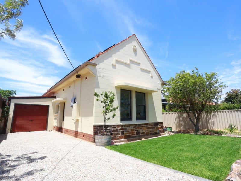 Characterful solid brick Art Deco maisonette set amongst leafy streets, easy access to the CBD and the beach – with heaps of room to move and improve!