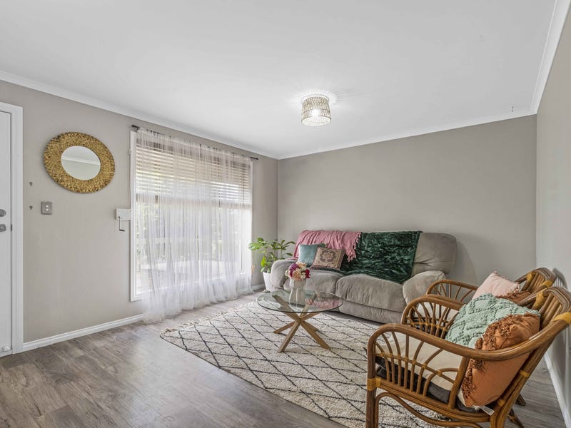 WELL LOVED HOME, JUST MOVE 3