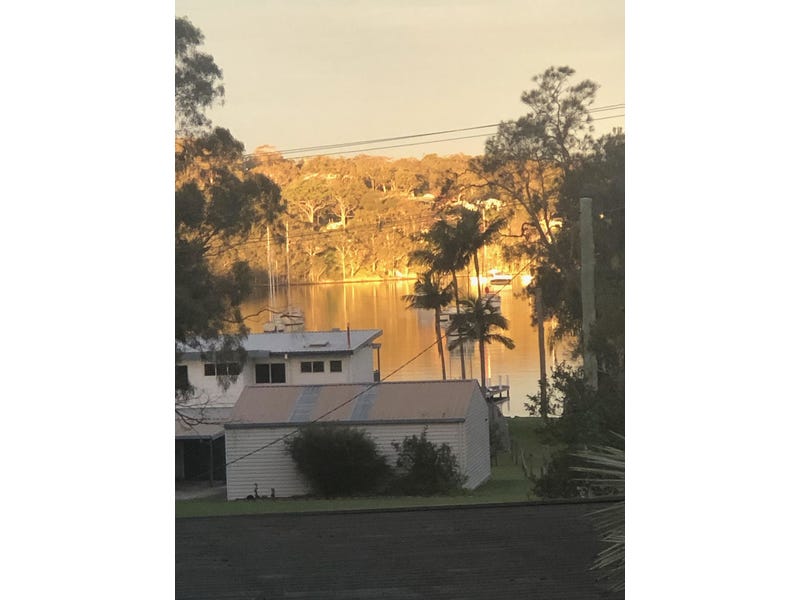 Large Family home close to 2