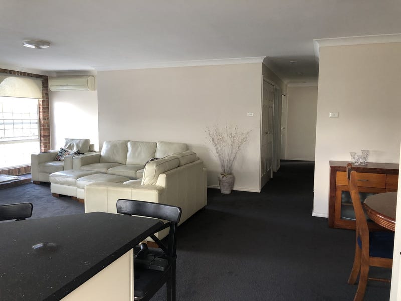Large Family home close to 10