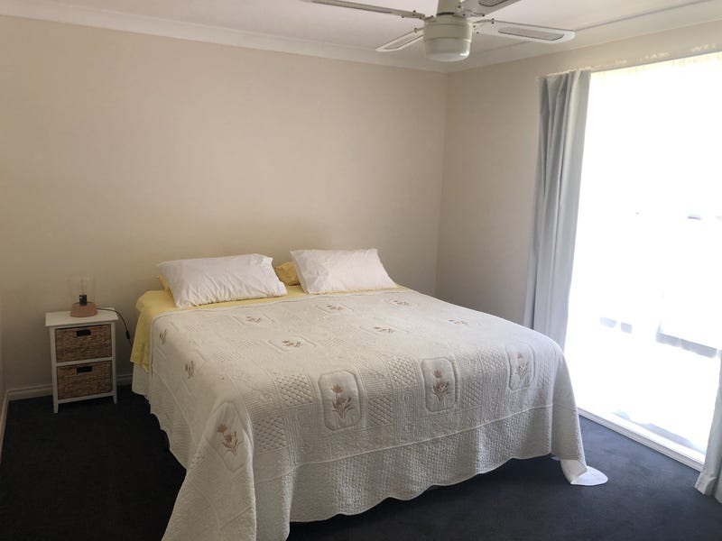 Large Family home close to 17