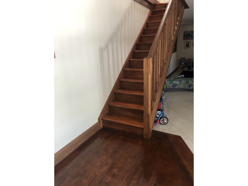 Large Family home close to 18