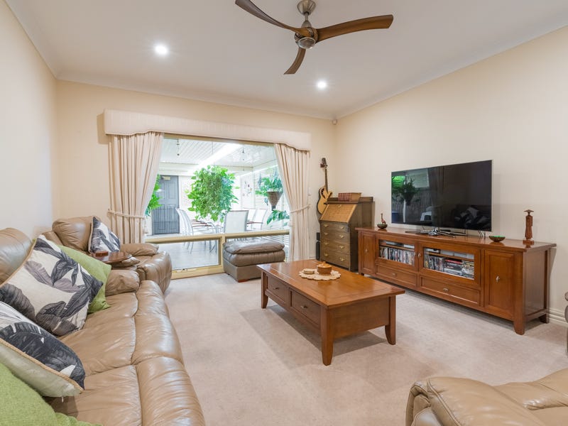 *Immaculate Townhouse Living* 7