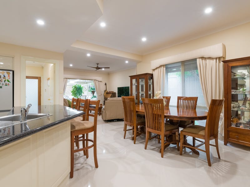 *Immaculate Townhouse Living* 9
