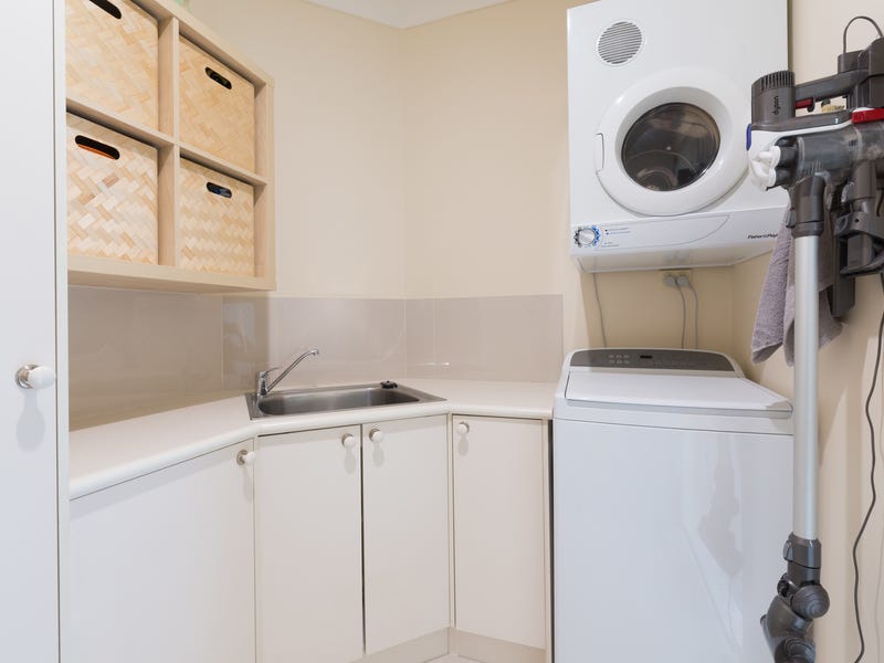 *Immaculate Townhouse Living* 15