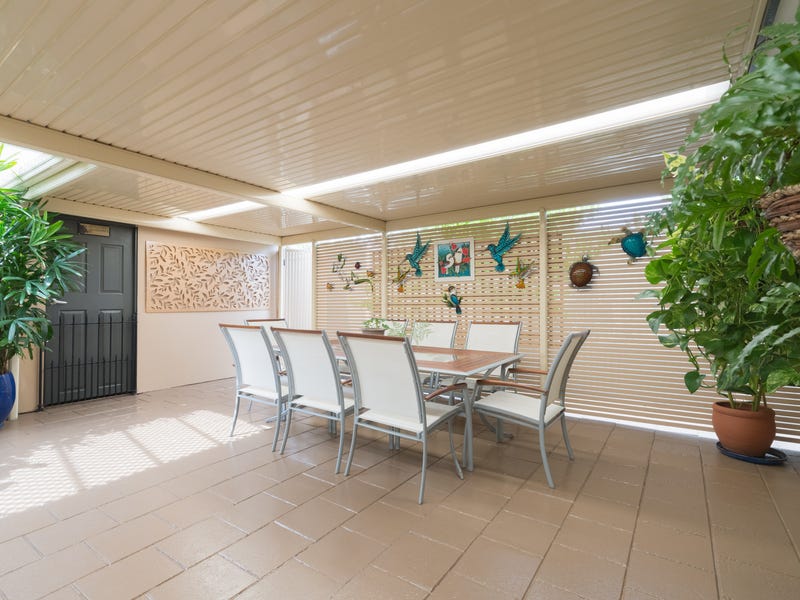 *Immaculate Townhouse Living* 16