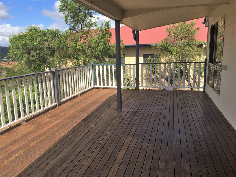 Large Family home with everything 9