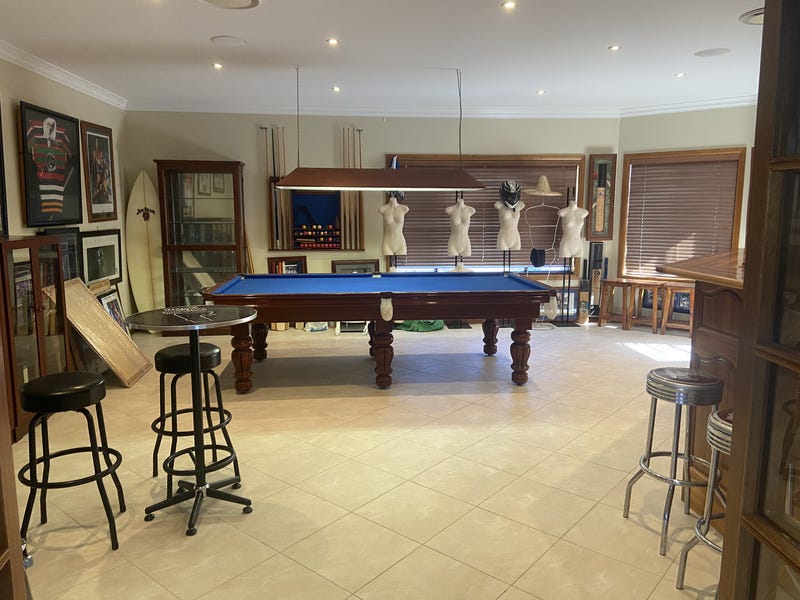 Master built 57 square home 25
