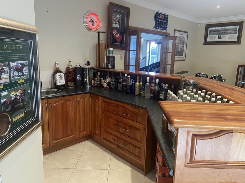 Master built 57 square home 26