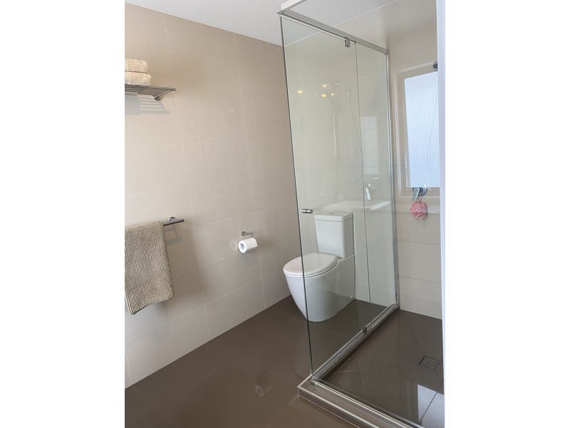 Easy care Stunner in Brightwater 10