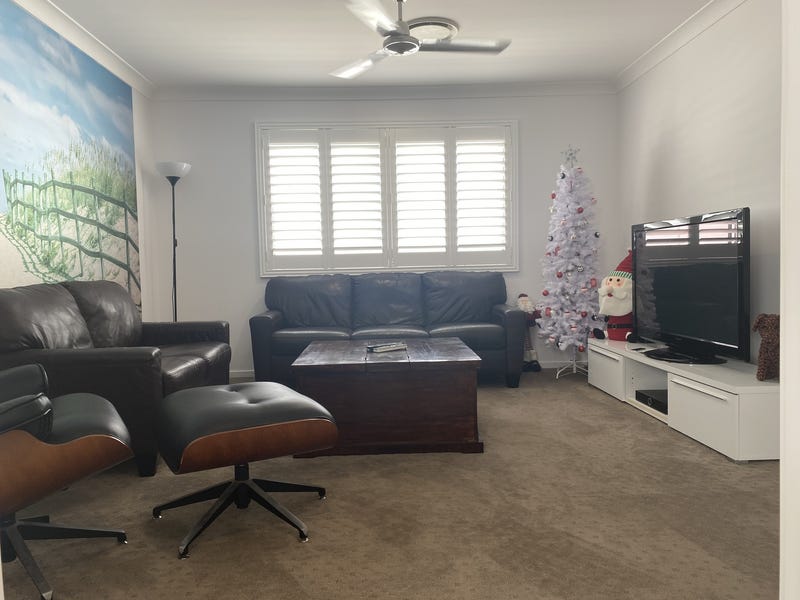 Easy care Stunner in Brightwater 18