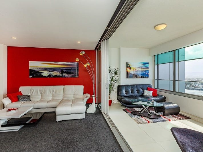 Stunning Q1 Apartment with Sensational 5