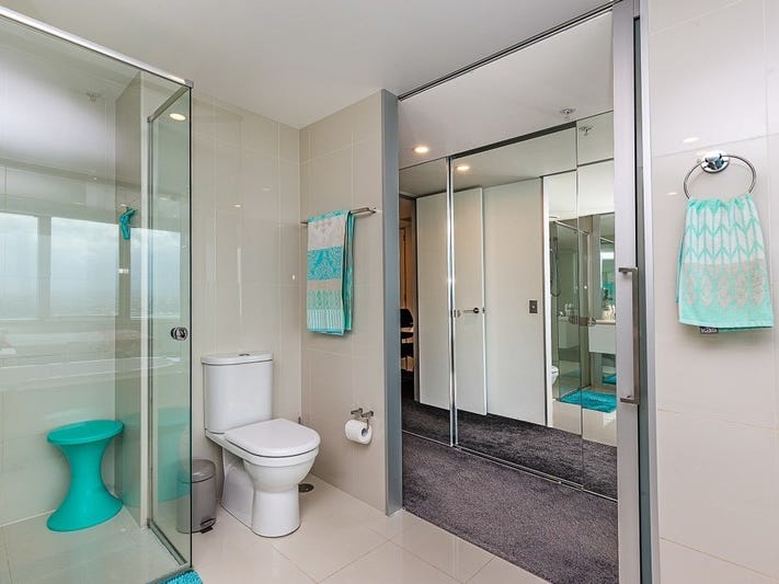 Stunning Q1 Apartment with Sensational 12
