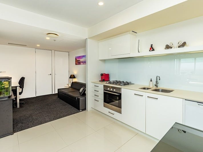 Stunning Q1 Apartment with Sensational 14