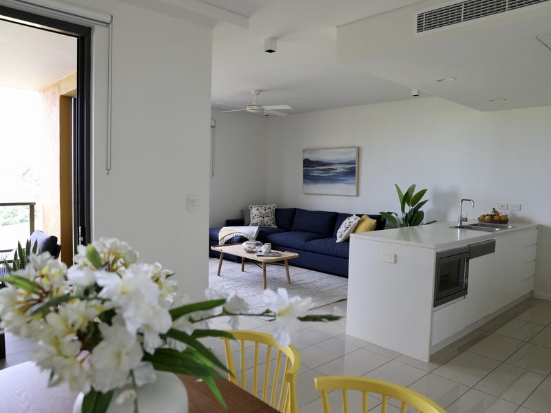 Modern, chic and enviable apartment 8