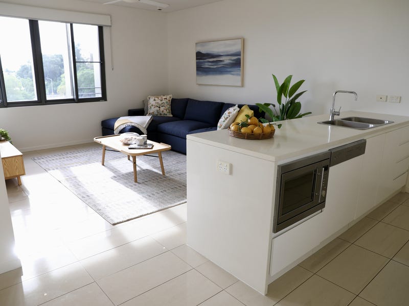 Modern, chic and enviable apartment 14