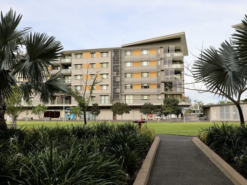 Modern, chic and enviable apartment 22