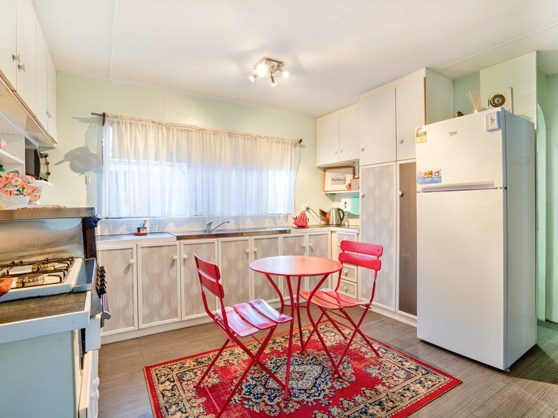 UNIQUE FULLY RENOVATED HOME 5