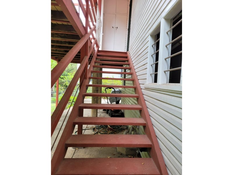 Renovator in Tarragindi – *** 5