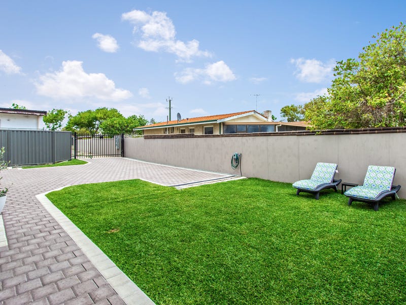 Picturesque Park Outlook 3