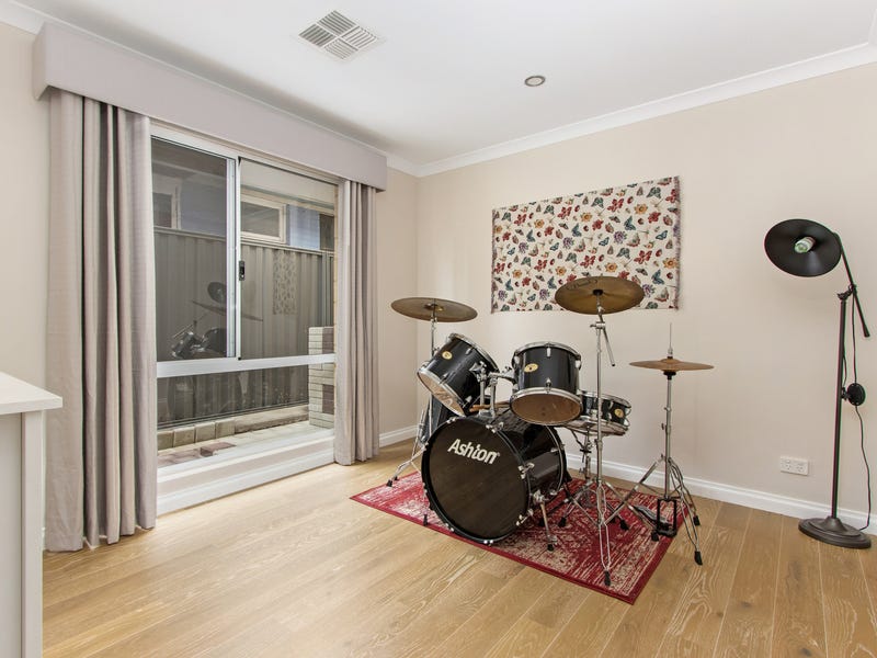 Picturesque Park Outlook 7