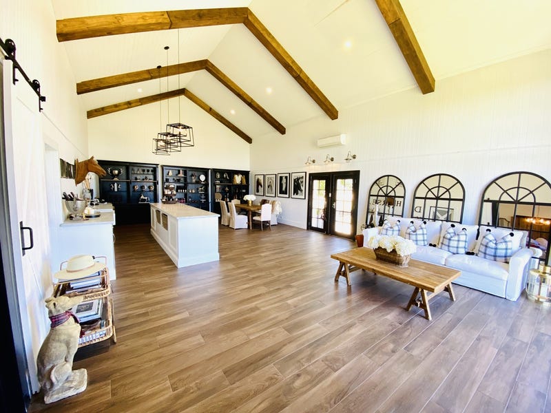 Dark Horse Vineyard 13