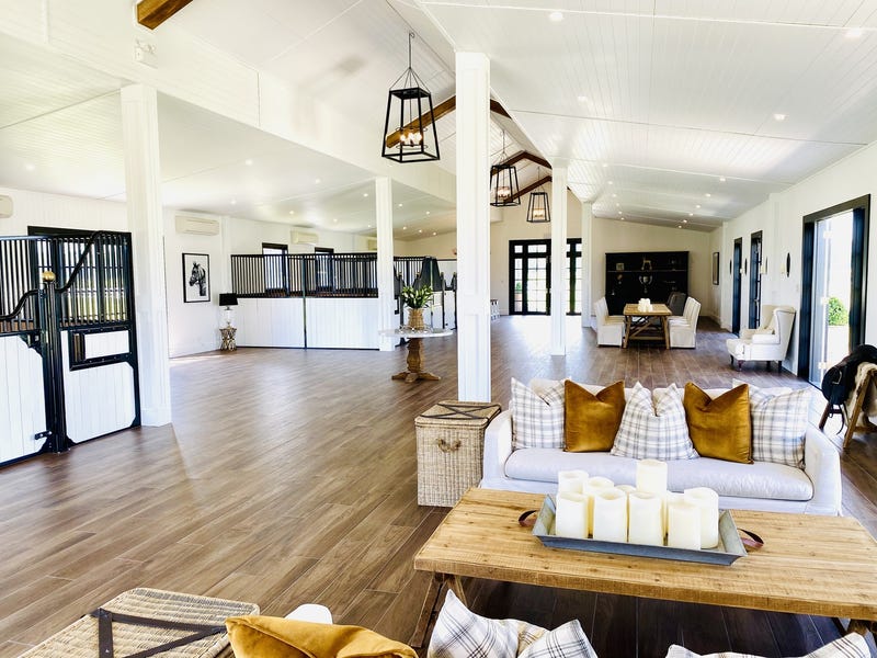 Dark Horse Vineyard 27