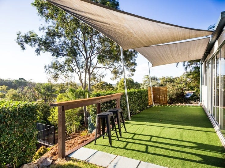 Contemporary Spacious Home with Room 10
