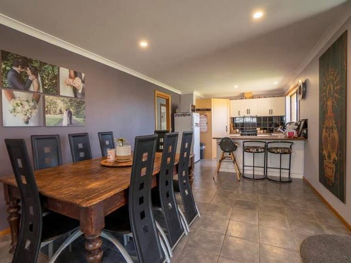 Offers over $390,000 3