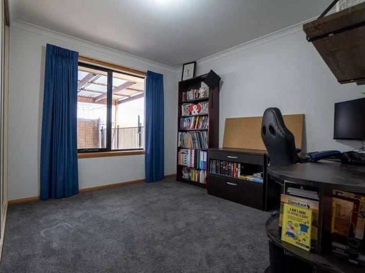 Offers over $390,000 7