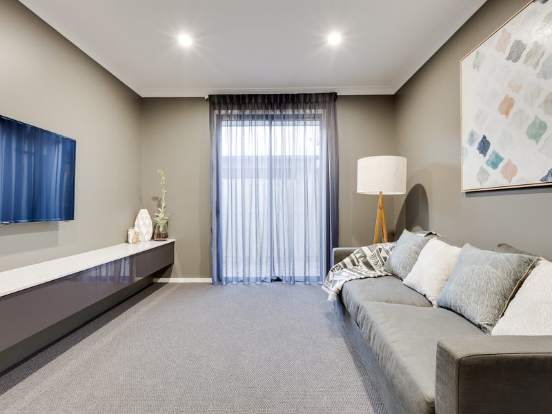 Tastefully Designed and Decorated Ex-display 7