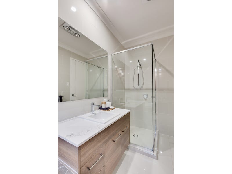 Tastefully Designed and Decorated Ex-display 11