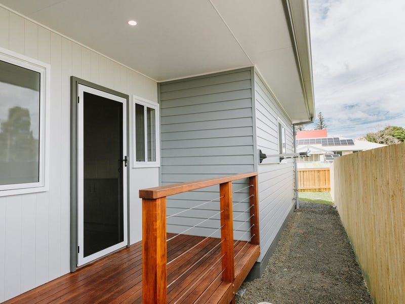 Brand New House – Central 15